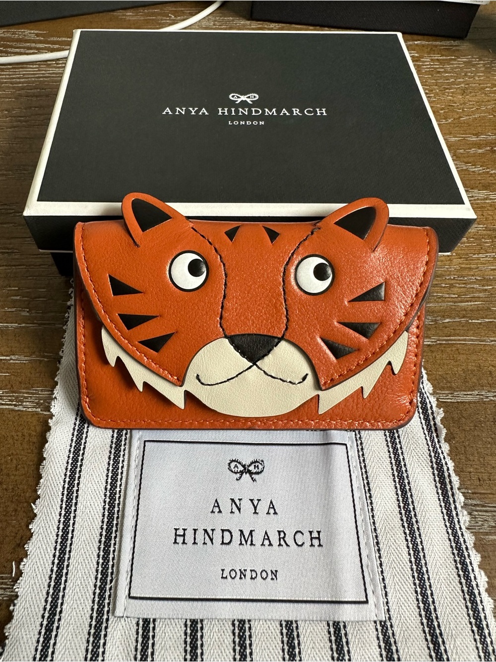 Anya Hindmarch card case tiger